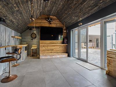 Entertaining Room (garden)